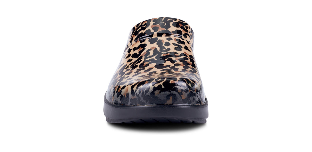 OOcloog Luxe Leopard Limited - รองเท้าเพื่อการฟื้นฟู