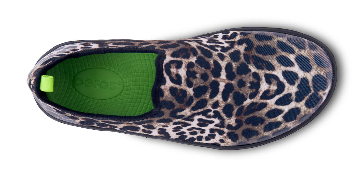 Womens OOmg Eezee Black Cheetah - รองเท้าเพื่อการฟื้นฟู (สินค้าโปรโมชั่น รับคืนไม่รับเปลี่ยน)