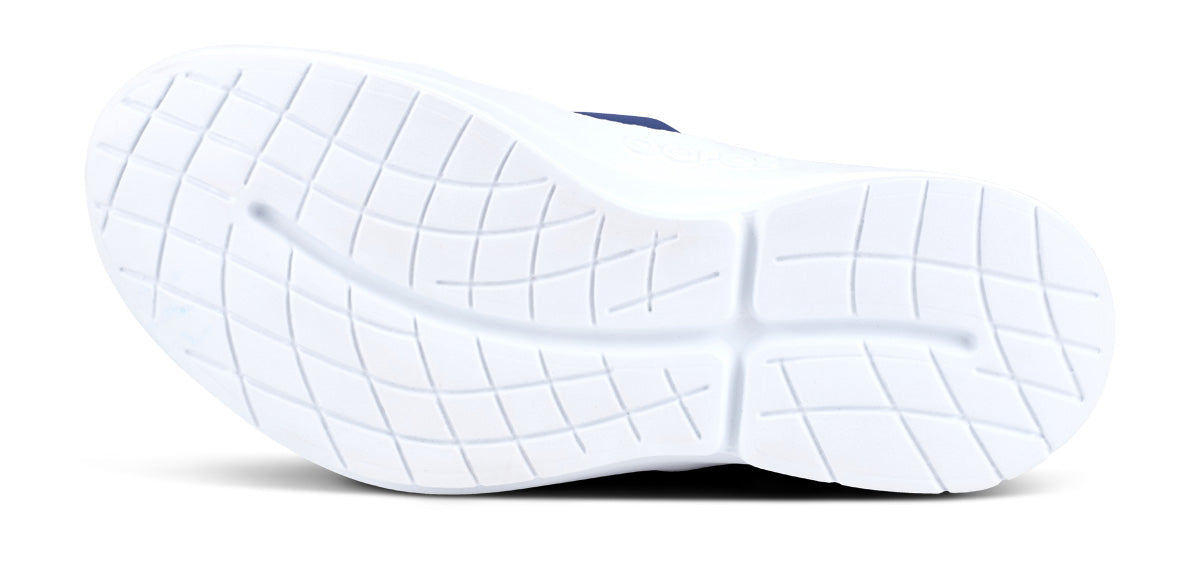 MEN'S OOMG LOW White/Navy - รองเท้าเพื่อการฟื้นฟู (สินค้าโปรโมชั่น รับคืนไม่รับเปลี่ยน)