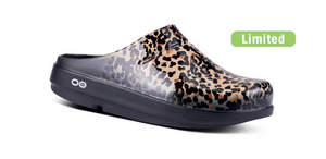 OOFOS OOcloog Luxe Leopard Limited - รองเท้าเพื่อสุขภาพ นุ่มสบาย