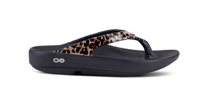 OOFOS OOlala Luxe Leopard Limited - รองเท้าเพื่อสุขภาพ นุ่มสบาย