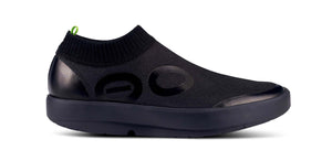 OOFOS MEN'S OOMG EEZEE MID SHOE BLACK/BLACK - รองเท้าเพื่อสุขภาพ นุ่มสบาย