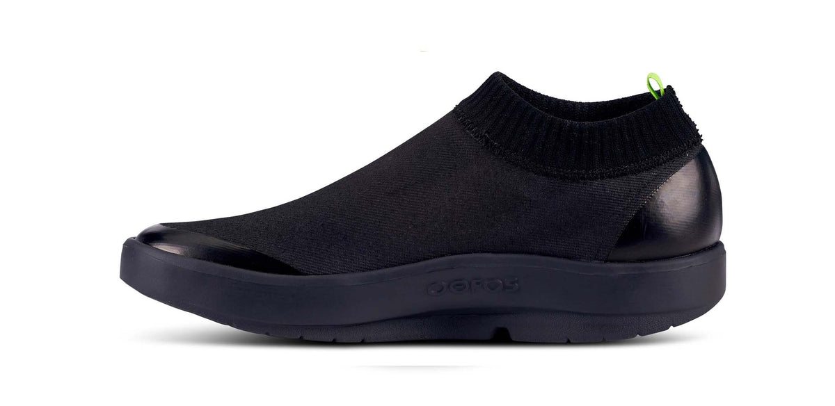 MEN'S OOMG EEZEE MID SHOE BLACK/BLACK - รองเท้าเพื่อการฟื้นฟู