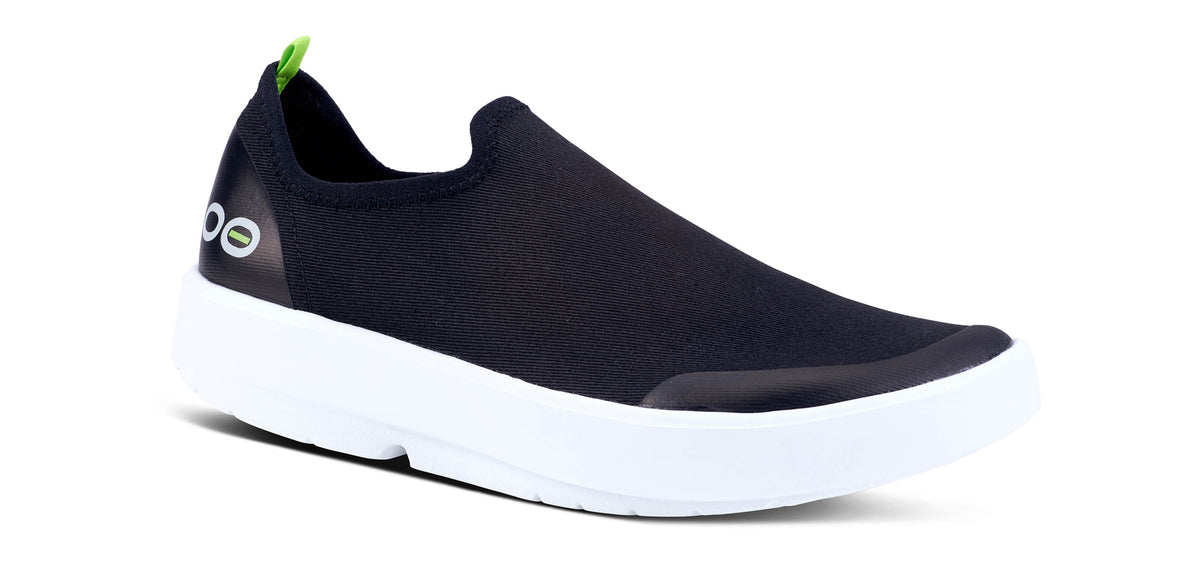 Womens OOmg Eezee Low White/Black - รองเท้าเพื่อการฟื้นฟู