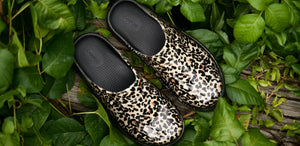 OOcloog Luxe Leopard Limited รองเท้าเพื่อการฟื้นฟู